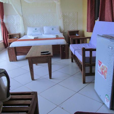Diplomat Diani Beach Resort Esterno foto