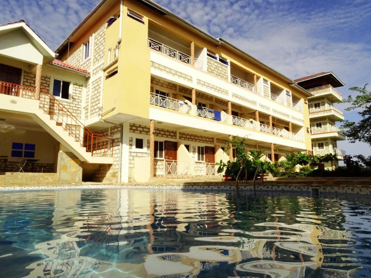 Diplomat Diani Beach Resort Esterno foto