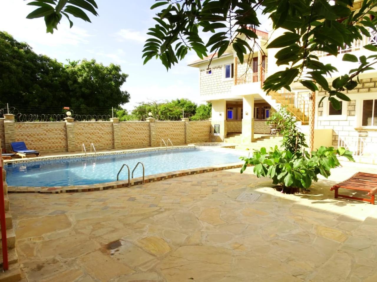 Diplomat Diani Beach Resort Esterno foto